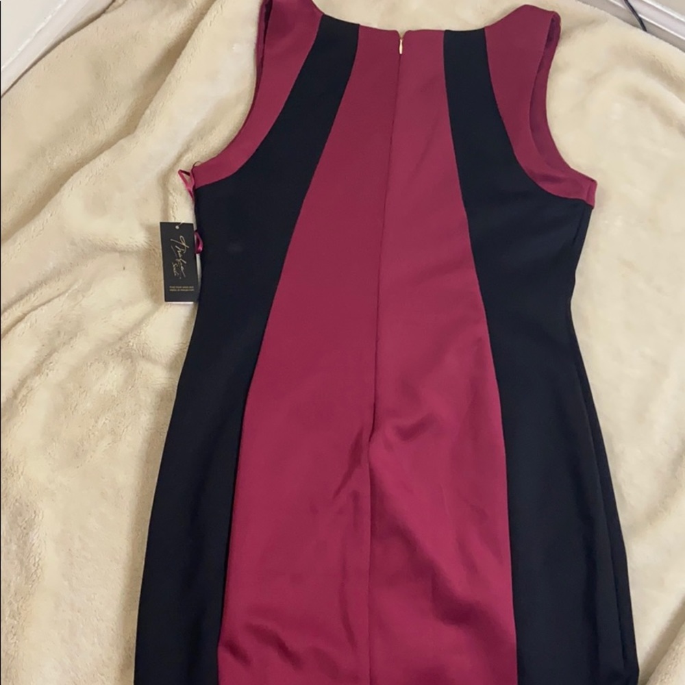 Dress - Picture 3 of 3